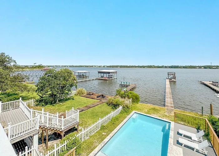 Dock Holiday home *